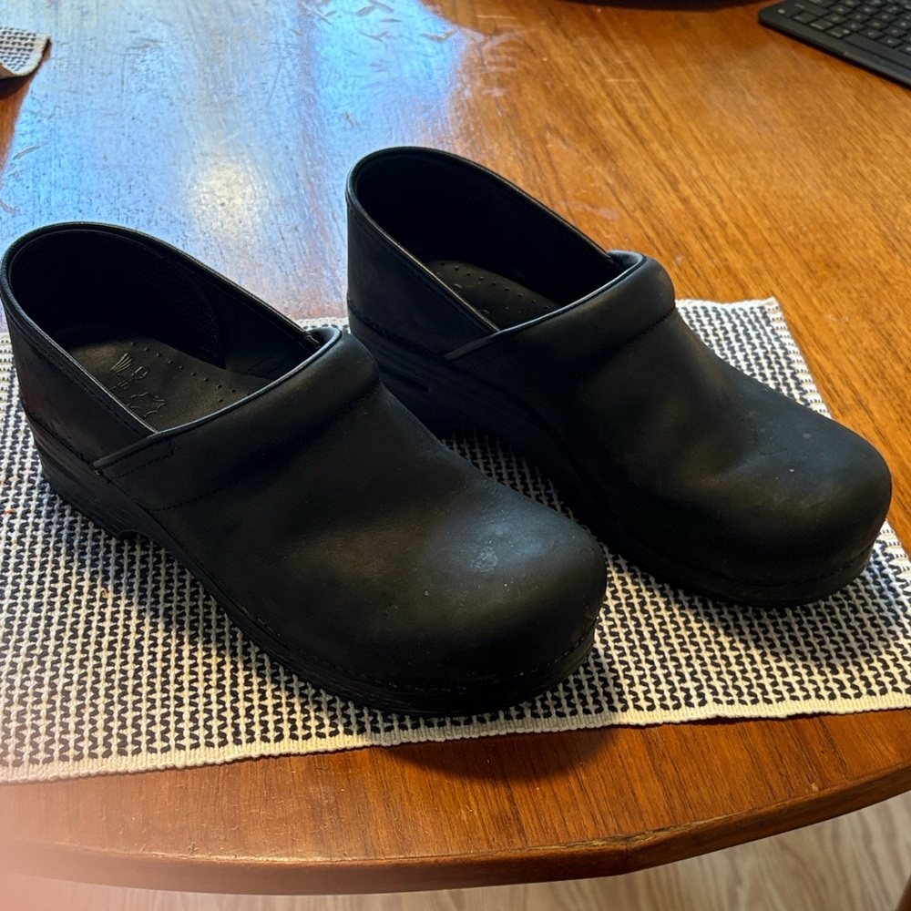 Dansko Men’s Classic Professional Oiled Leather Black Slip-On Clog Shoes 44 - Picture 6 of 6